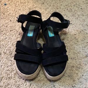 Platform sandals